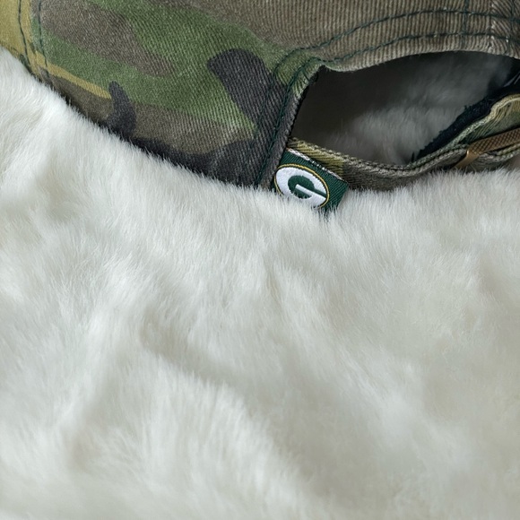 New with tags GREEN BAY PACKERS OFFICIAL NFL HAT GREEN CAMO . ADJUSTABLE w/logo - Picture 6 of 7